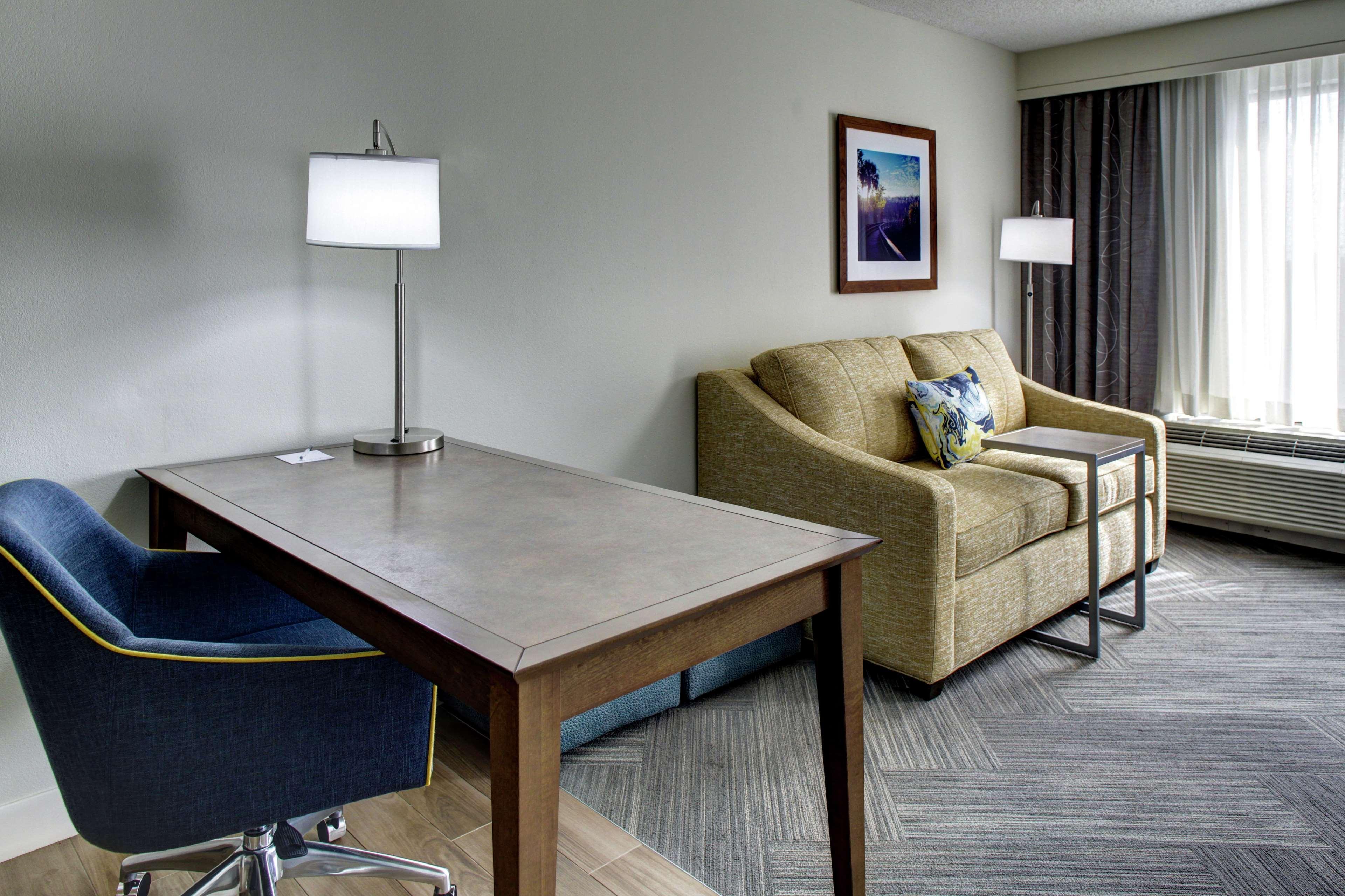 Hampton Inn & Suites At Lake Mary Colonial Townpark Exterior foto